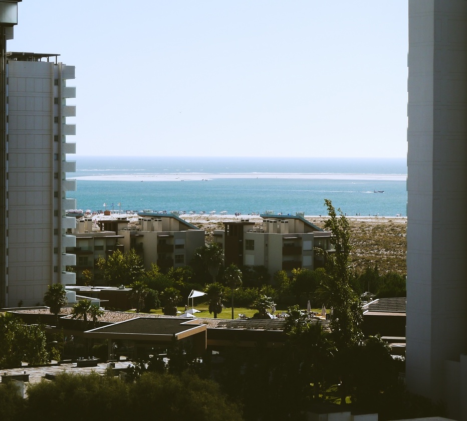 ¿Cómo impulsar el confort en la construcción de hoteles y hospitales?