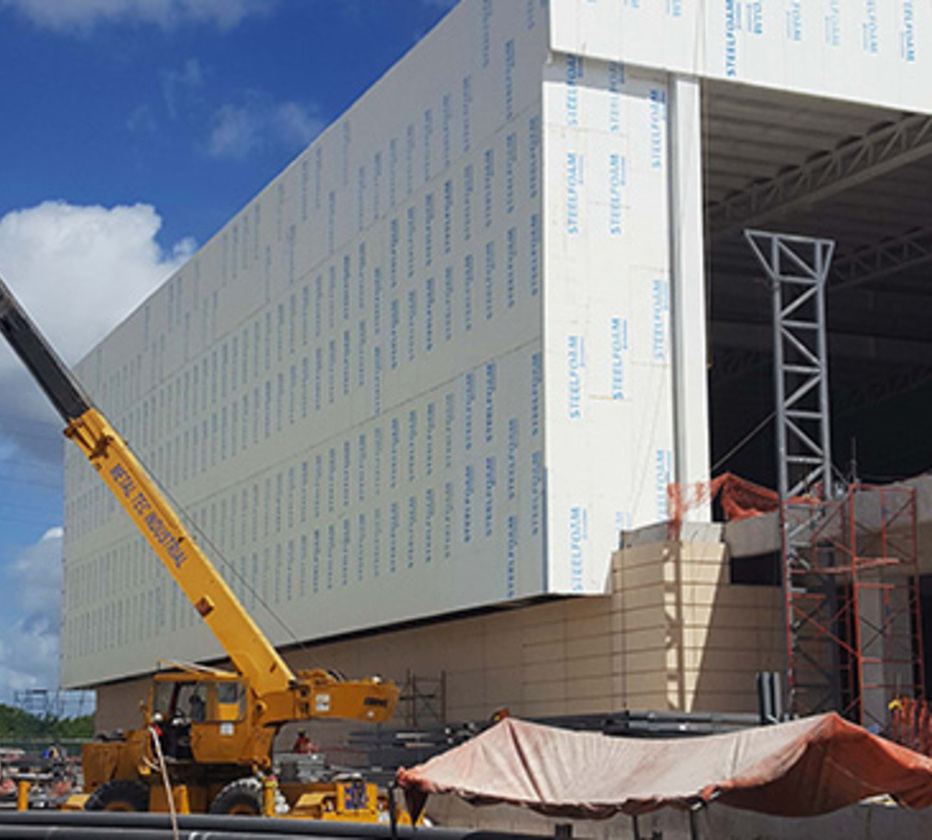 Cómo Aislar Muros en Edificios: Beneficios de Usar Steelfoam Muro
